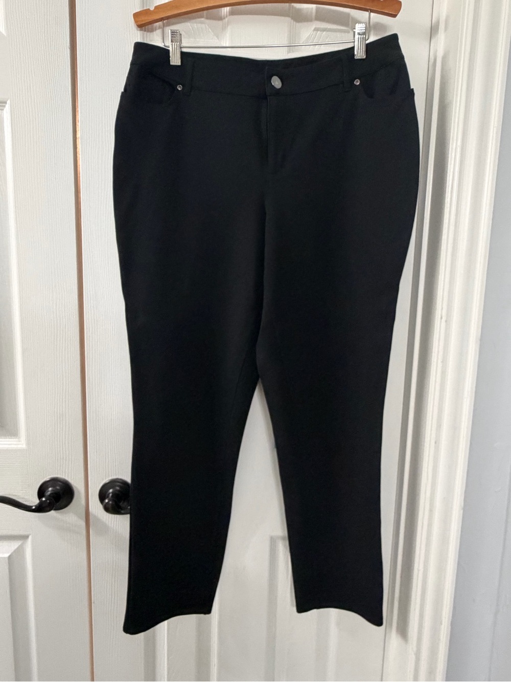 Cato Black Ankle-Length Ponte Pants